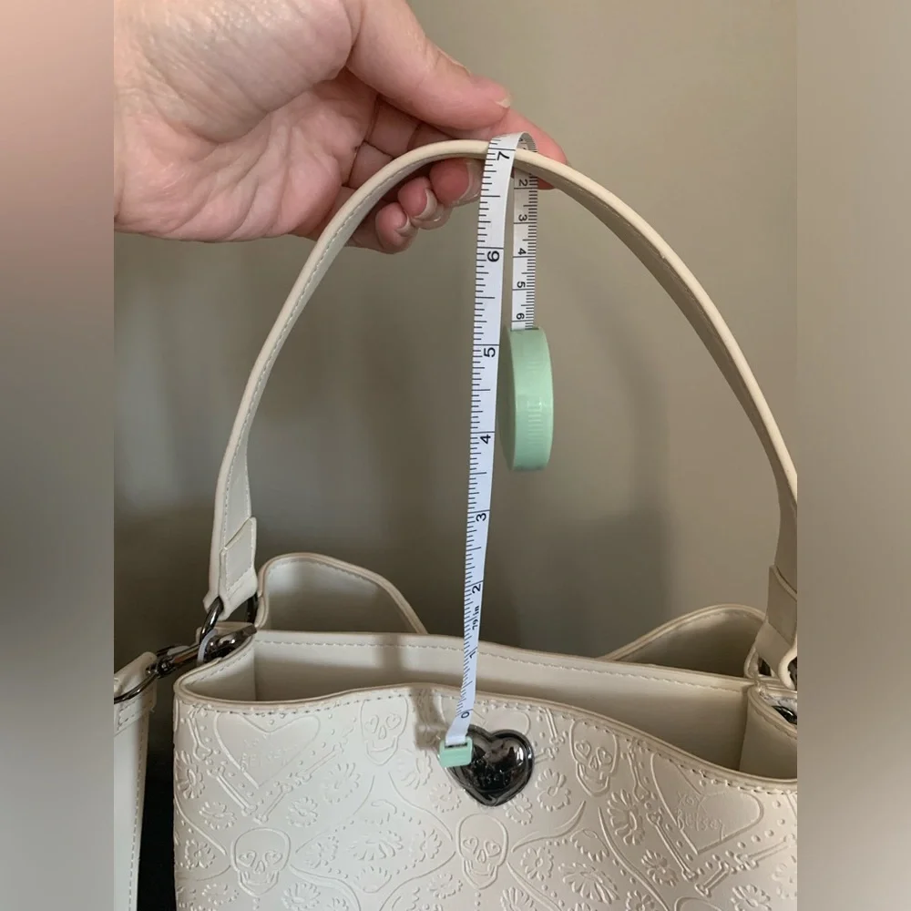 *smaller* Betsey Johnson skull embossed crossbody or satchel purse halloween - Picture 14 of 15